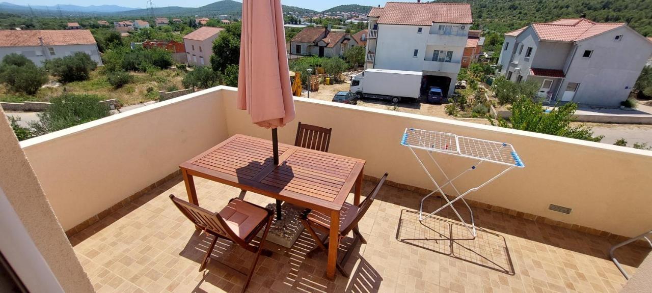 שיבניק Apartment Anamaria מראה חיצוני תמונה