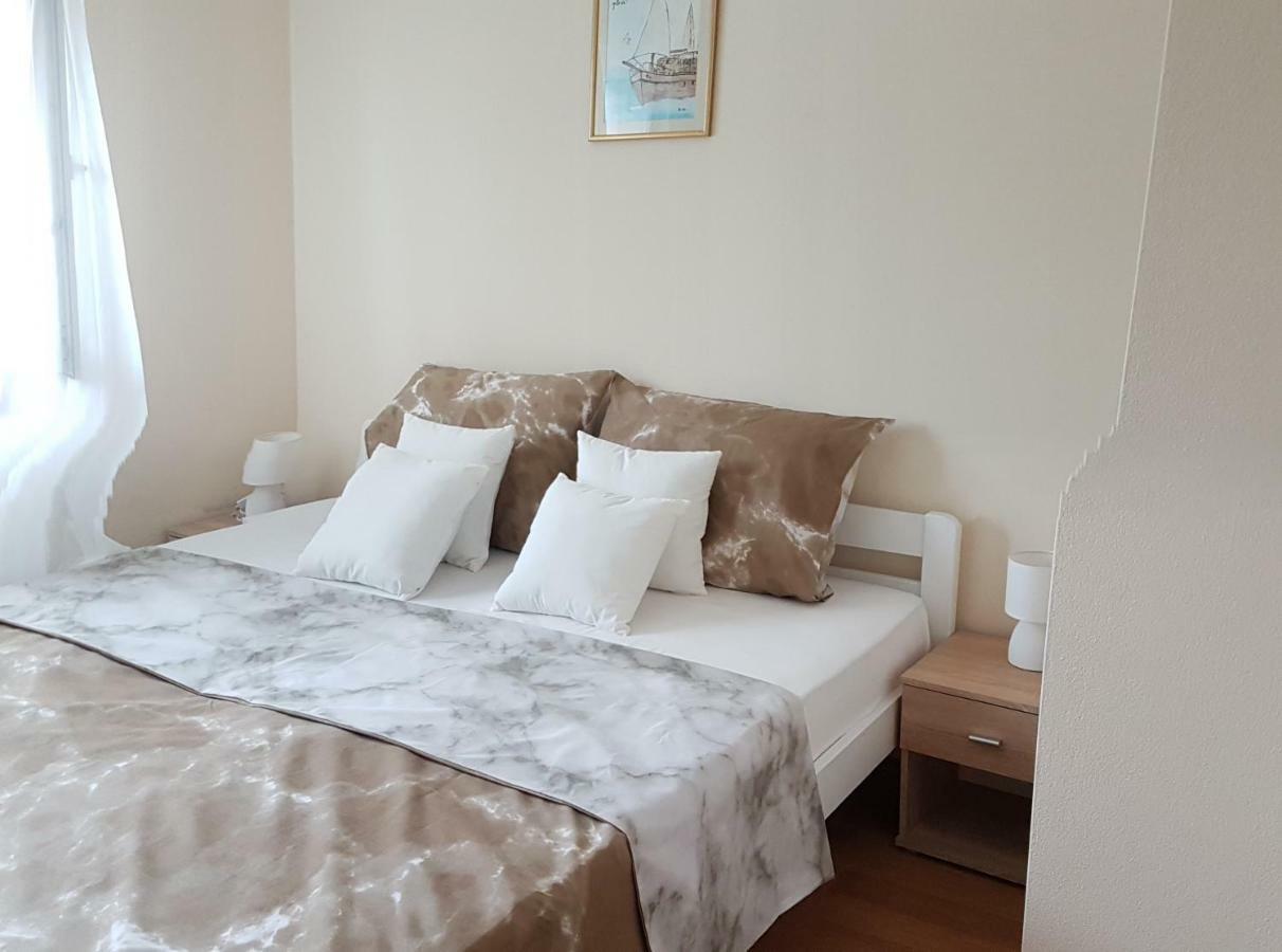 שיבניק Apartment Anamaria מראה חיצוני תמונה